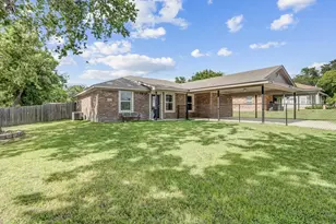 600 E Pecan St, Burnet, TX 78611 - Photo 1