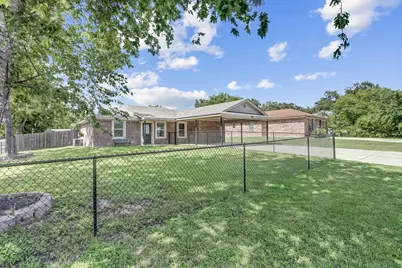 600 E Pecan Street, Burnet, TX 78611 - Photo 2