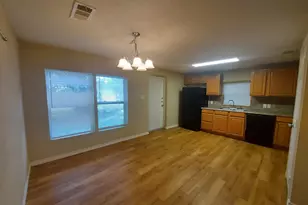 1010 Barrier Ln, Marble Falls, TX 78654 - Photo 4