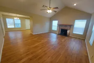 1010 Barrier Ln, Marble Falls, TX 78654 - Photo 2