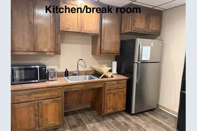 1110 N Broadway Street, Marble Falls, TX 78654 - Photo 8