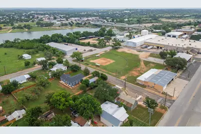 705 Flag Street, Llano, TX 78643 - Photo 42