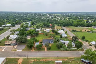 705 Flag St, Llano, TX 78643 - Photo 40