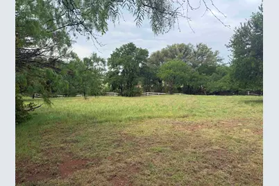 402 Silica, Horseshoe Bay, TX 78657 - Photo 2