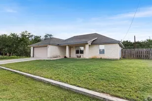 634 Birch Ln, Cottonwood Shores, TX 78657 - Photo 2