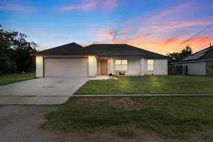 634 Birch Ln, Cottonwood Shores, TX 78657 - Photo 1