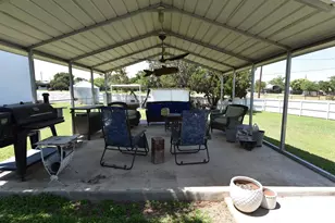 847 Ridgeway, Tow, TX 78672 - Photo 28