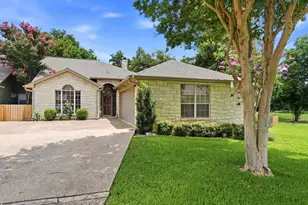 21 Augusta Dr, Meadowlakes, TX 78654 - Photo 2