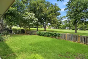 21 Augusta Dr, Meadowlakes, TX 78654 - Photo 20
