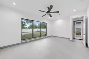 100 Menard Ct, Horseshoe Bay, TX 78657 - Photo 14