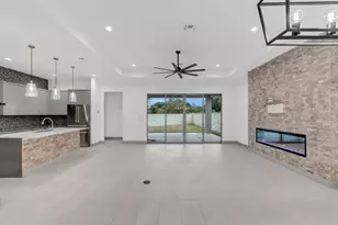100 Menard Ct, Horseshoe Bay, TX 78657 - Photo 8