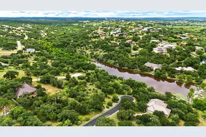 511 Saddle Horn, Horseshoe Bay, TX 78657 - Photo 10