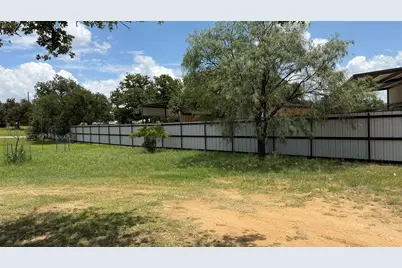 445 Wood  Forest Dr, Kingsland, TX 78639 - Photo 6