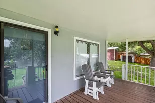 806 Clen Oaks Parkway, Burnet, TX 78611 - Photo 20