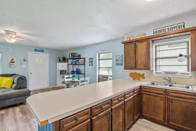 806 Clen Oaks Pkwy, Burnet, TX 78611 - Photo 12