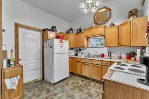813 Odessa St, Kingsland, TX 78639 - Photo 12
