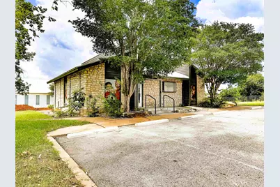 1310 Ford Street, Llano, TX 78643 - Photo 2
