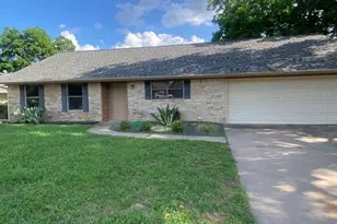 413 Olympia Fields, Meadowlakes, TX 78654 - Photo 2