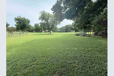 413 Olympia Fields, Meadowlakes, TX 78654 - Photo 12