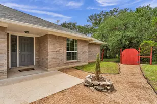 345 Co Rd 410A, Spicewood, TX 78669 - Photo 4