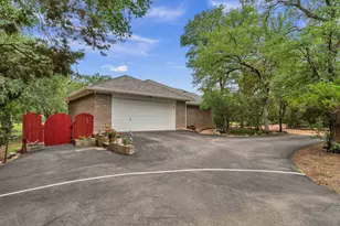 345 Co Rd 410A, Spicewood, TX 78669 - Photo 32