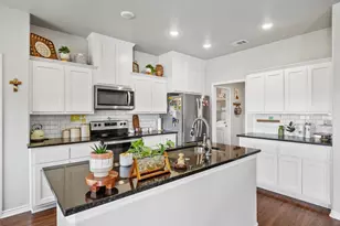 105 Elmer, Burnet, TX 78611 - Photo 4