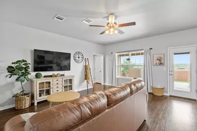 105 Elmer, Burnet, TX 78611 - Photo 2