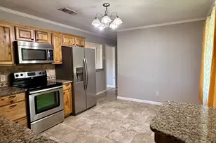 1101 Hackberry Dr, Marble Falls, TX 78654 - Photo 8