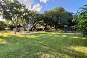 1101 Hackberry Dr, Marble Falls, TX 78654 - Photo 10