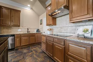 3501 Blue Lake Dr, Horseshoe Bay, TX 78657 - Photo 10