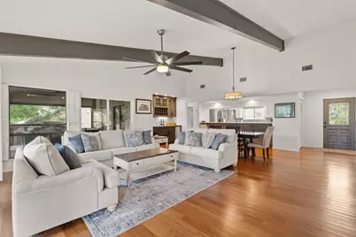 805 Hi Stirrup, Horseshoe Bay, TX 78657 - Photo 4