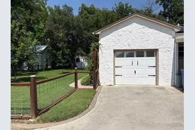 506 W Storey Street, San Saba, TX 76877 - Photo 38