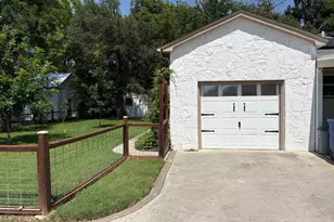 506 W Storey St, San Saba, TX 76877 - Photo 38