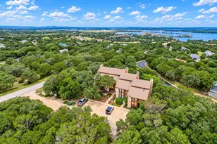 901 Cheyenne, Horseshoe Bay, TX 78657 - Photo 2