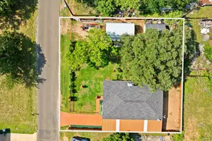 808 Pecan Ln, Cottonwood Shores, TX 78657 - Photo 32