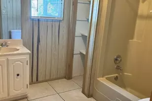 118 E Pine Dr, Granite Shoals, TX 78654 - Photo 6