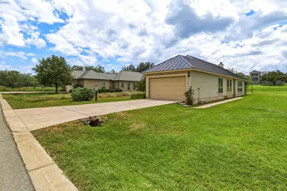 340 Sun Ray, Horseshoe Bay, TX 78657 - Photo 6