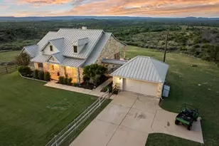 1130 Crownover Ln, Round Mountain, TX 78663 - Photo 32
