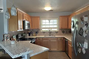 137 W Newcastle, Granite Shoals, TX 78654 - Photo 4
