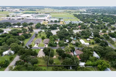 1206 Sherrard Street, Burnet, TX 78611 - Photo 2