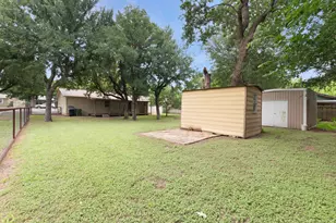 1206 Sherrard St, Burnet, TX 78611 - Photo 6
