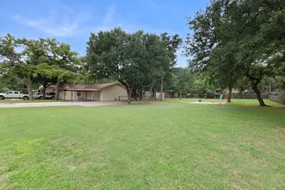 1206 Sherrard Street, Burnet, TX 78611 - Photo 4