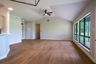 416 Spyglass St, Meadowlakes, TX 78654 - Photo 6