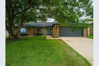 416 Spyglass Street, Meadowlakes, TX 78654 - Photo 2