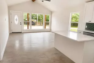 151 W Hickory Dr, Granite Shoals, TX 78654 - Photo 4