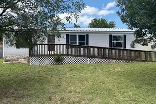 200 Sarah Cir, Llano, TX 78643 - Photo 1