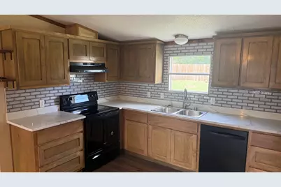 200 Sarah Circle, Llano, TX 78643 - Photo 14