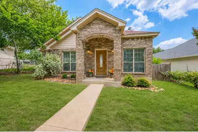 1107 E College Street, Llano, TX 78643 - Photo 1