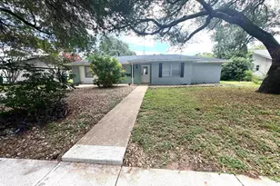 1519 Northwood Dr, Marble Falls, TX 78654 - Photo 1