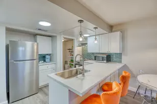 207 N Hi Circle, Horseshoe Bay, TX 78657 - Photo 6
